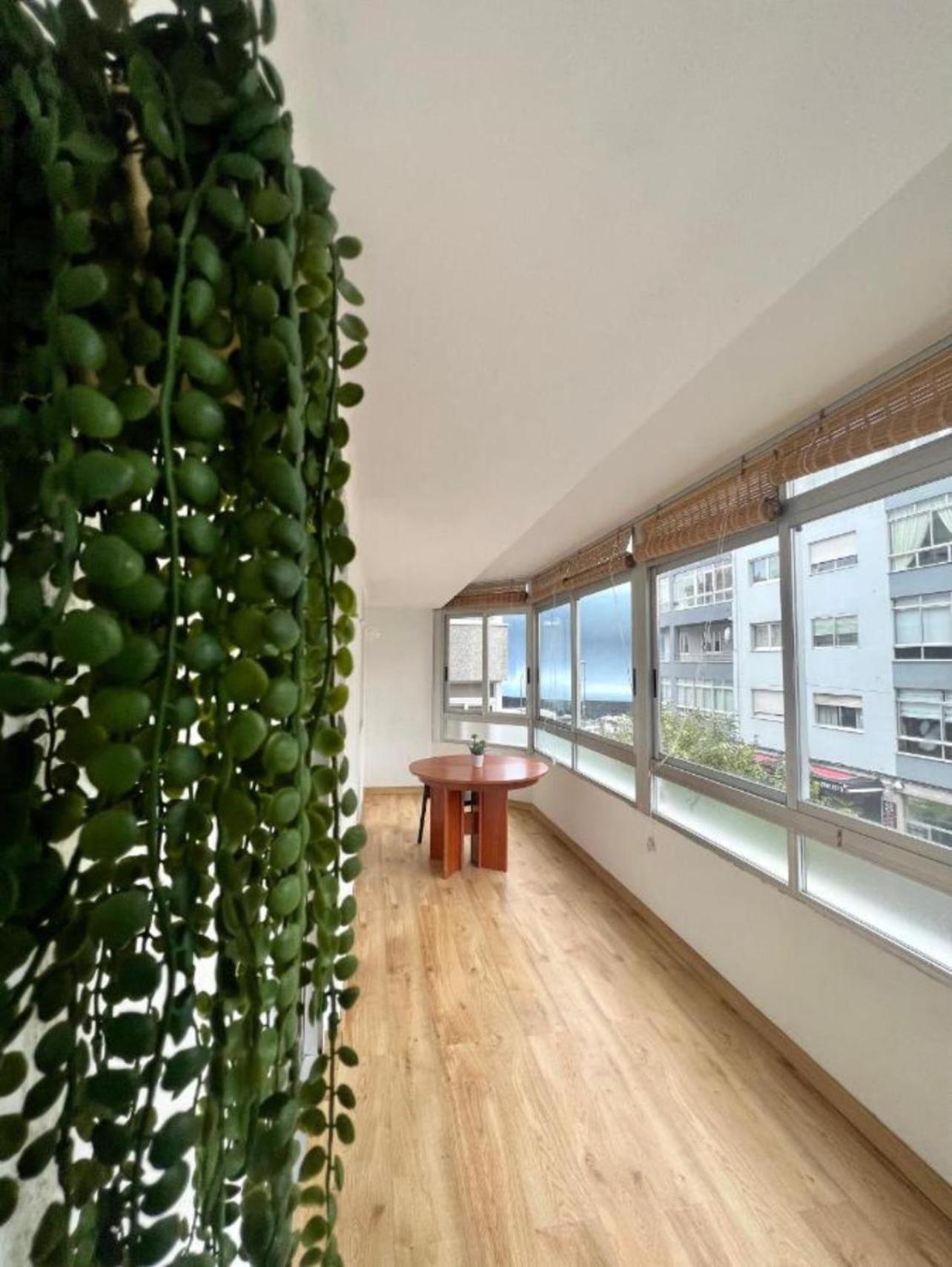 Disfruta De Exclusiva Habitacion Privada, A 5 Minutos De La Playa ヴィーゴ エクステリア 写真